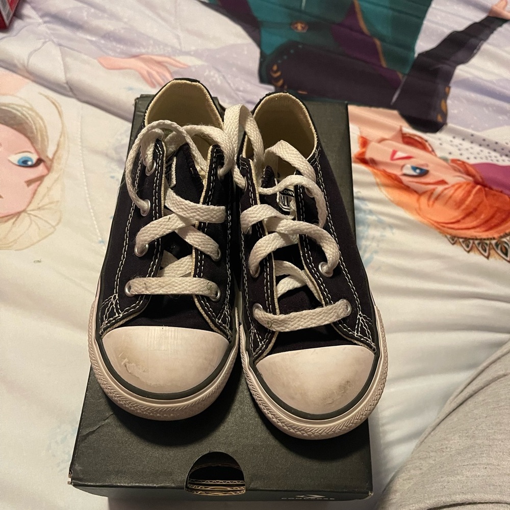 Toddler Converse Size 9